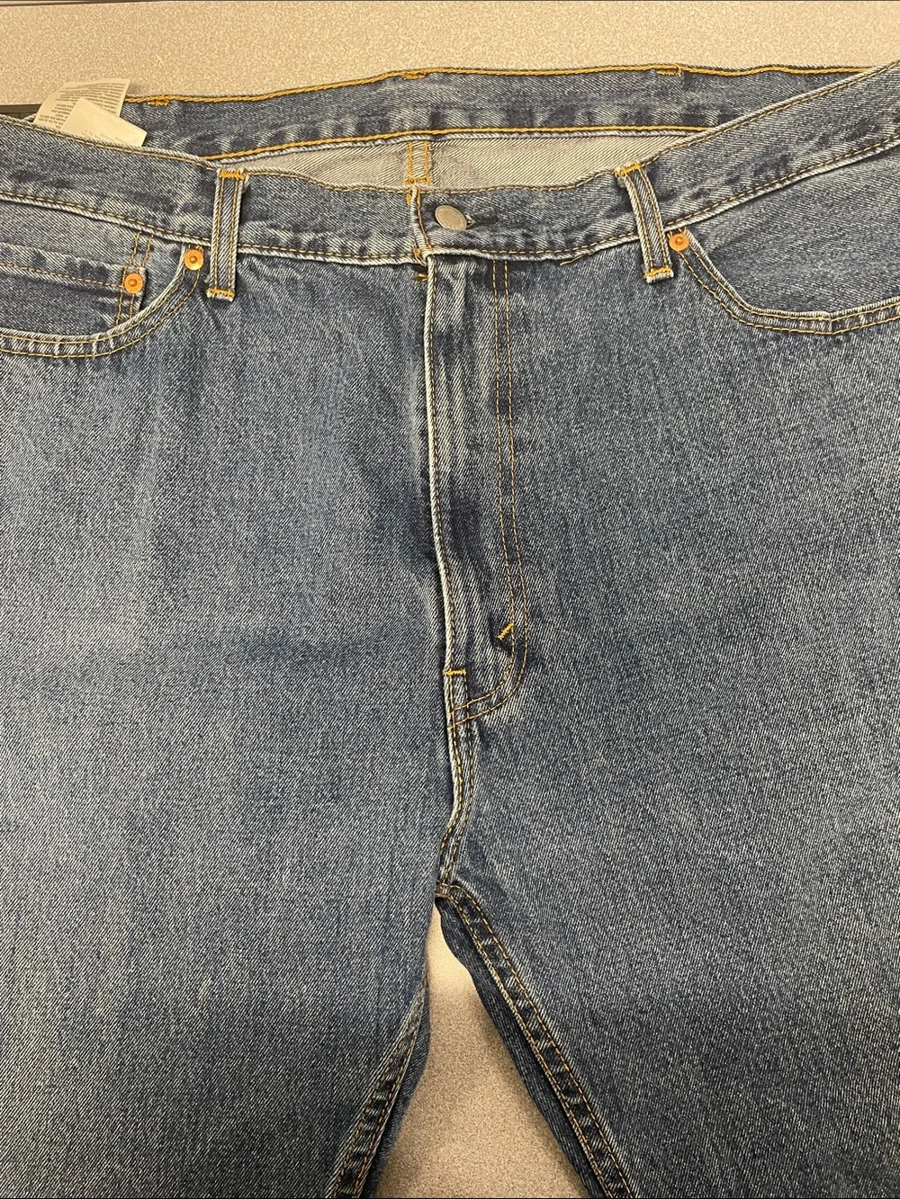 Levi's 505 Straight Leg Men's Jeans in Medium Blue Denim 42x32
